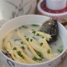 腐竹萝卜鲫鱼汤的做法 腐竹萝卜鲫鱼汤的做法
