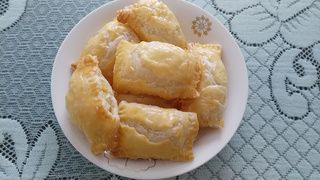 飞饼版榴莲酥怎么做？飞饼版榴莲酥的10步做法
