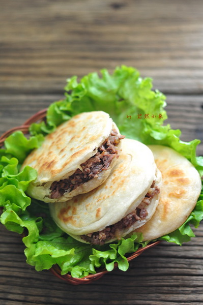 肉夹馍的11步做法，陕西特色美食怎么做