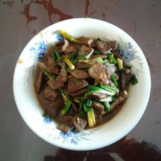 大蒜炒猪肝的做法