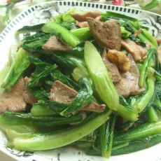 油麦菜炒滑肝的做法 油麦菜炒滑肝的做法