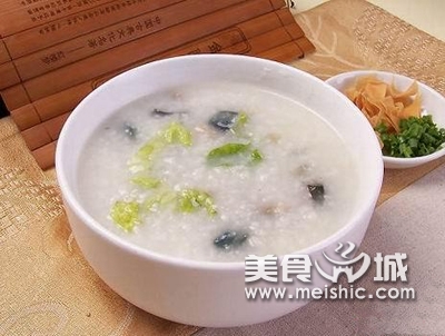 猪脊肉粥的做法