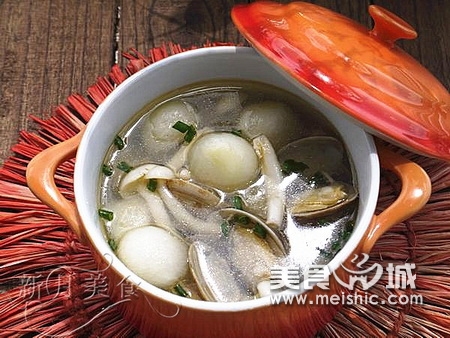 白玉菇花蛤双鲜汤