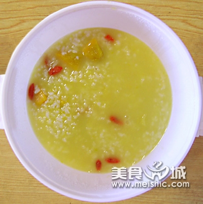 南瓜枸杞瓦罐粥