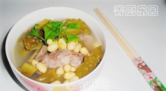 黄豆苦瓜排骨汤