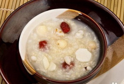 参枣莲子粥
