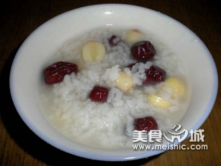 红枣莲子粥