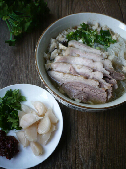 西安特色小吃羊肉泡馍正宗做法大全与历史由来