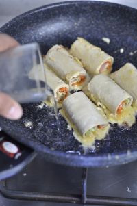 煎豆皮卷的13步制作方法