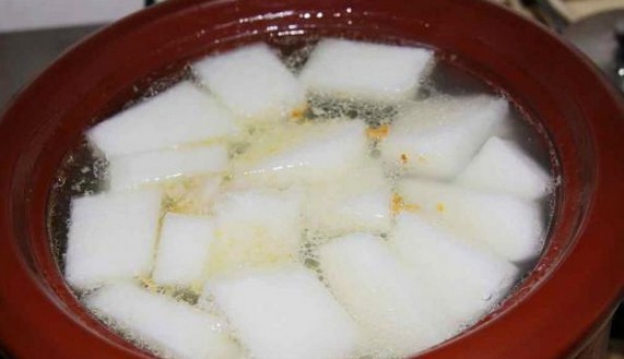 金钩冬瓜炖排骨