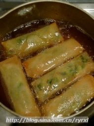 鸡蛋韭菜春卷的制作方法