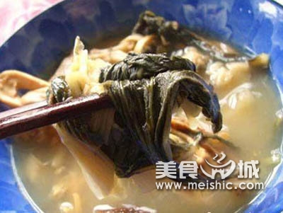 腊鸭颈头菜干粥的做法