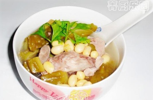 黄豆苦瓜排骨汤