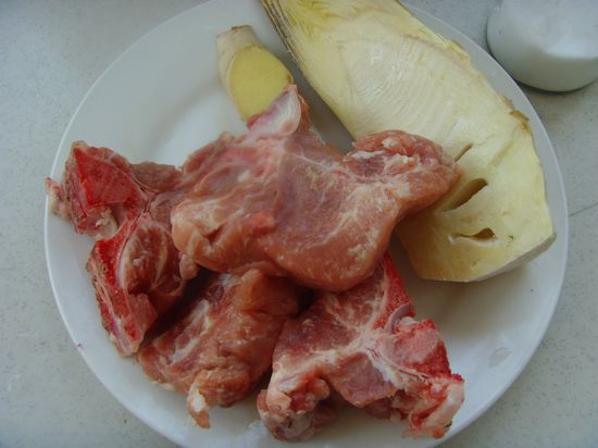 春笋排骨汤原料