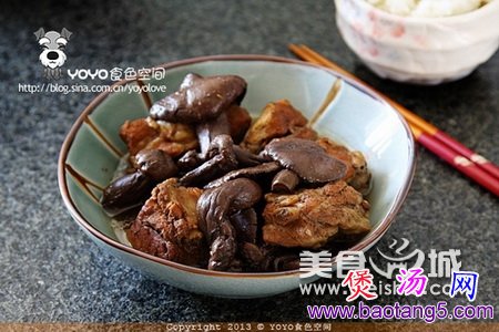 红蘑炖排骨