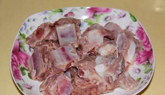 金钩冬瓜炖排骨
