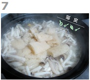 排骨菌煲汤