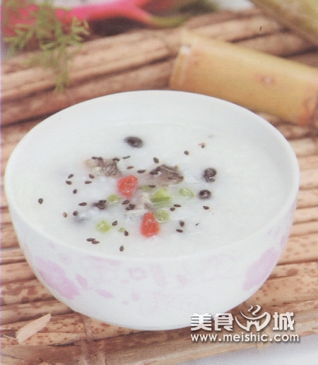 泥鳅芝麻粥