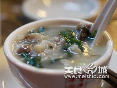 鲤鱼猪血粥的做法