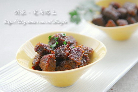 小零嘴咖喱牛肉粒的图解做法