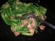 油麦菜炒滑肝的做法