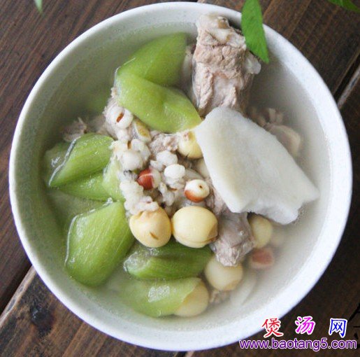 清凉丝瓜莲子排骨汤
