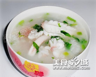 生滚鲜鱿粥