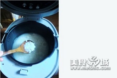 百合薏仁粥步骤3