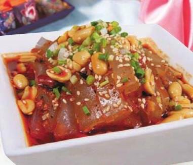 花生米拌凉粉的做法