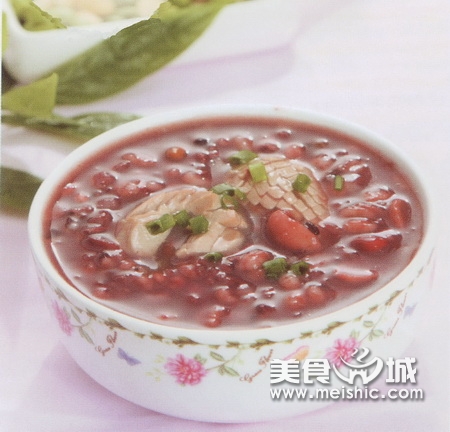 猪腰黑米花生粥
