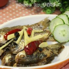 酥蒸小鲫鱼的做法
