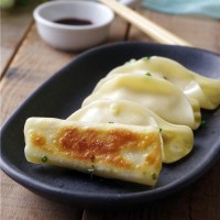 电饼铛如何制作白菜猪肉锅贴