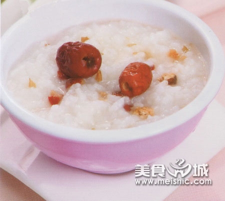 白术内金红枣粥
