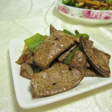 青椒洋葱炒猪肝的做法 青椒洋葱炒猪肝的做法