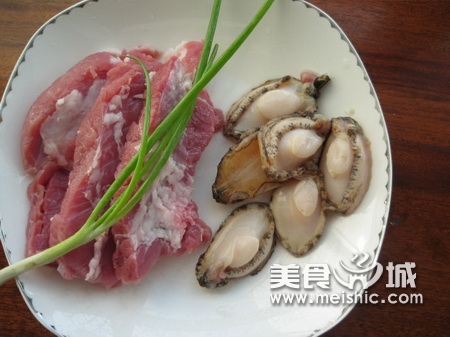 鲜甜鲍鱼瘦肉粥原料
