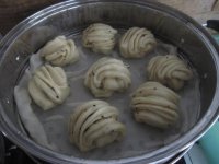 如何制作芝麻花卷