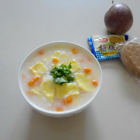 红萝卜鸡蛋粥