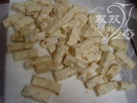 牛奶花生牛轧糖的制作教程