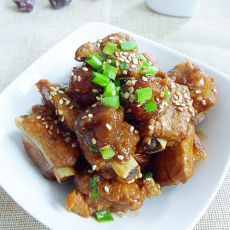 话梅排骨—入夏开胃菜的做法 话梅排骨—入夏开胃菜的做法
