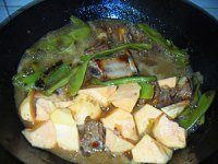 豆角地瓜炖排骨的做法