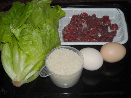 窝蛋牛肉生菜粥