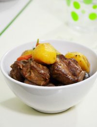土豆红烧排骨的做法
