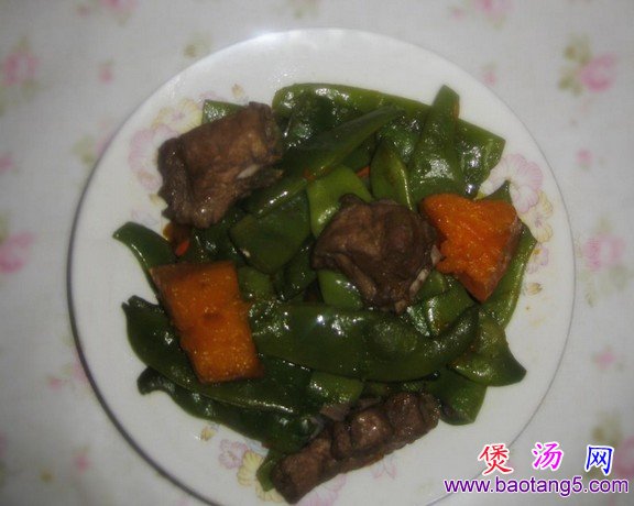 南瓜豆角炖排骨的做法