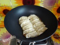 西葫芦猪肉锅贴做法