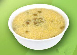 龙眼小米粥的做法