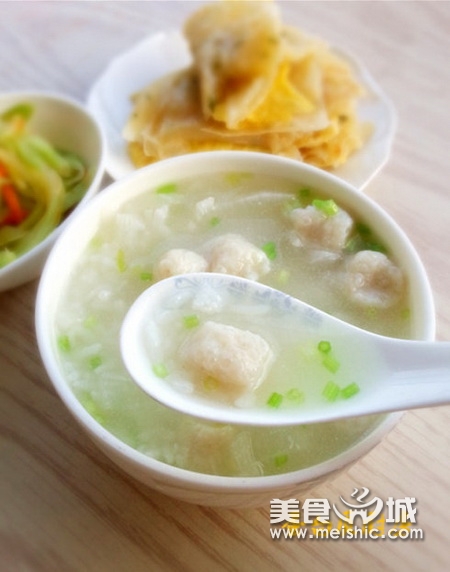 鱼丸萝卜粥