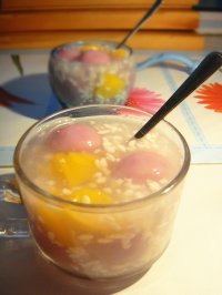 黄桃紫薯酒酿圆子如何制作