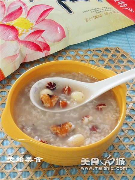 菱角莲子芡实粥