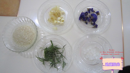 勿忘我花草茶养生粥原料