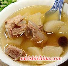 土豆排骨汤的做法